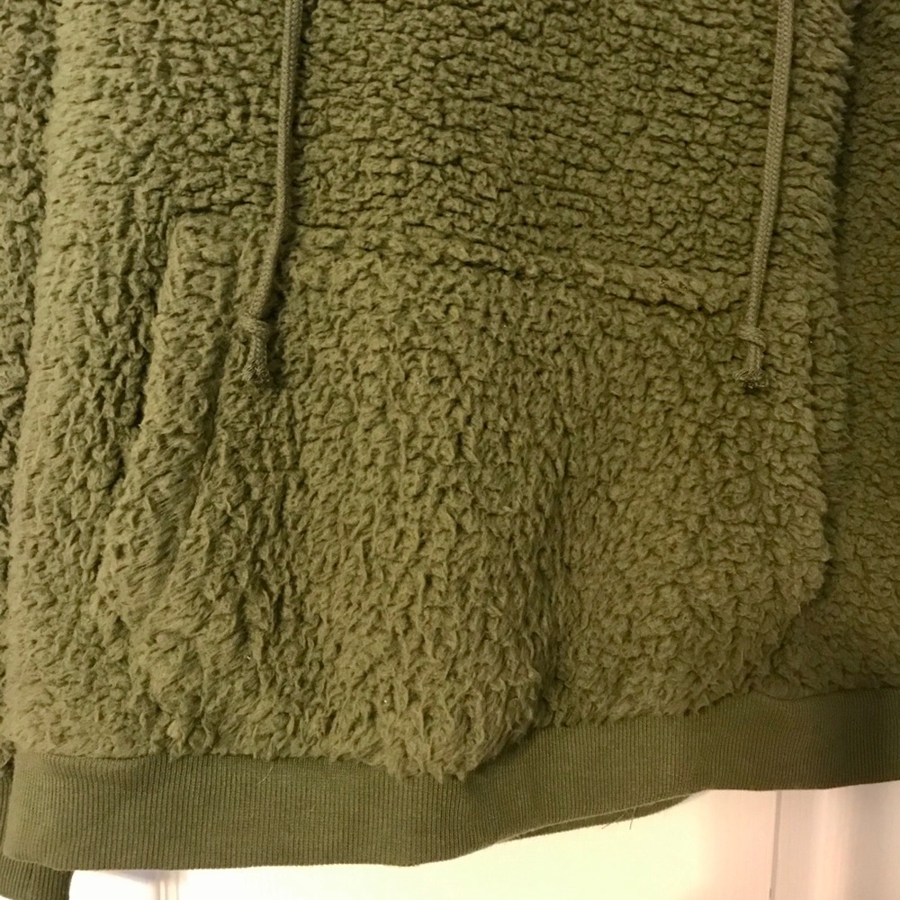 NWOT Teddy jacket, green. - Picture 5 of 8